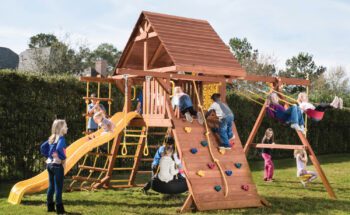 Parrot Island Playcenter Config 2 Wood Roof