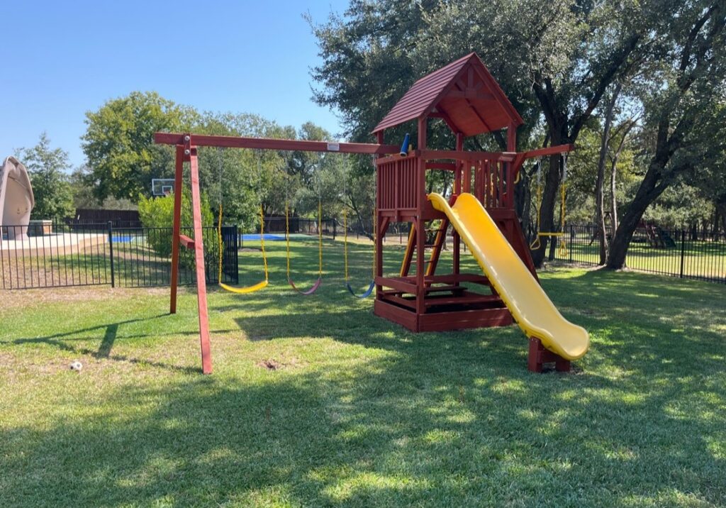 Round Rock TX 1 Tree Frogs Swing Sets Install