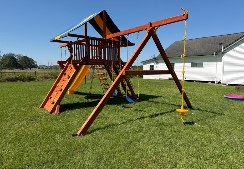 Winnie TX 2 Tree Frogs Swing Sets Install