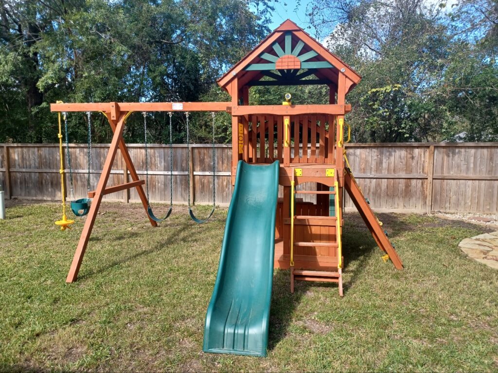 Spring TX 2 Tree Frogs Swing Sets Install