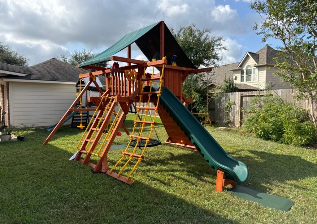 Sugar Land TX 4 Tree Frogs Swing Sets Install