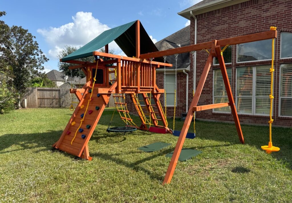 Sugar Land TX 5 Tree Frogs Swing Sets Install