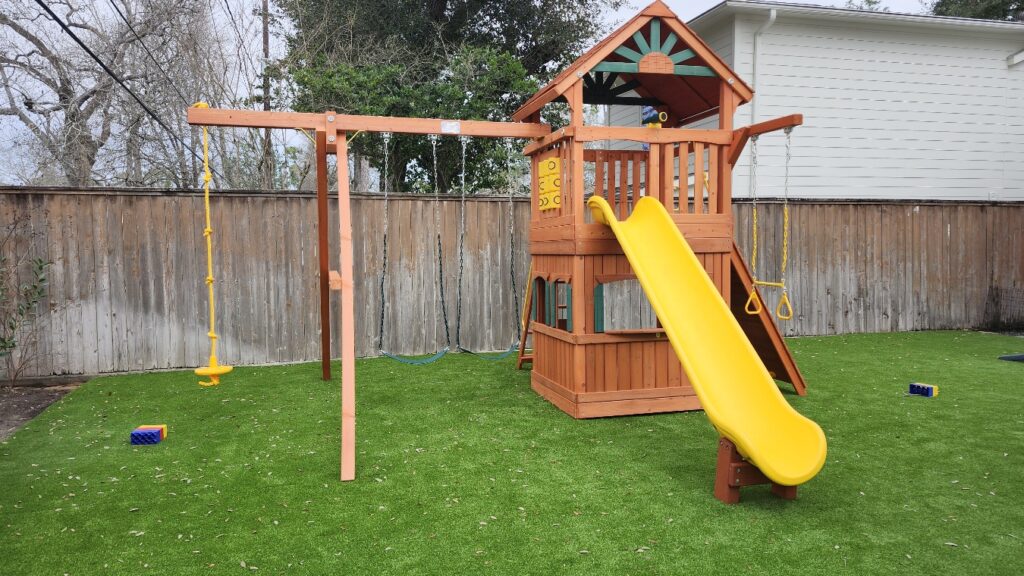 Houston TX 4 Tree Frogs Swing Sets Install